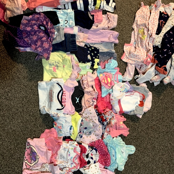 Baby clothes - Picture 2 of 3
